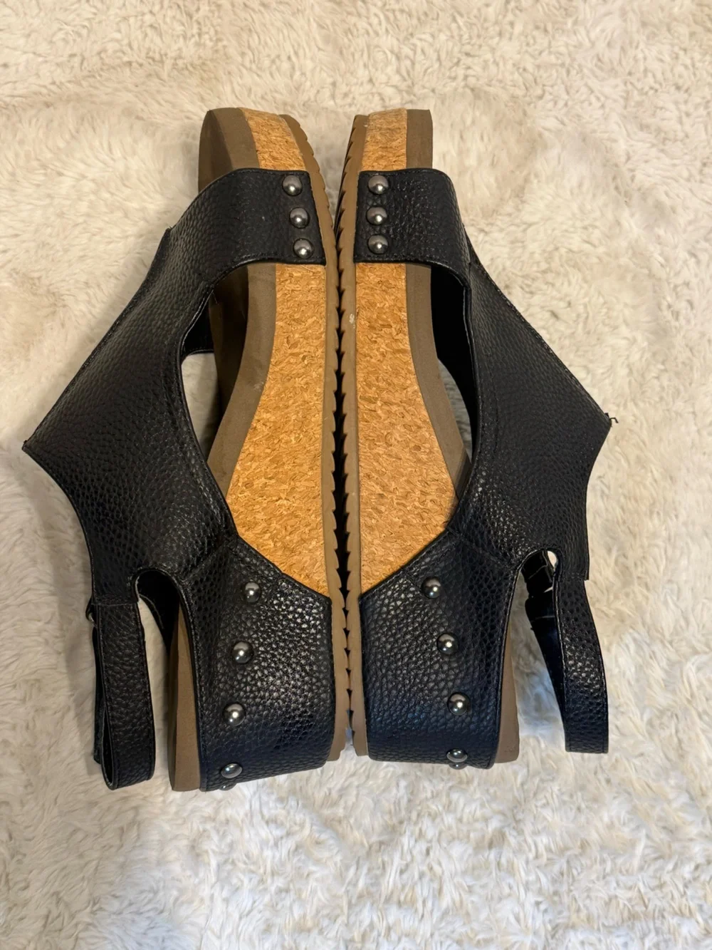 Boutique Corkys Volta wedge sandals in black size 8